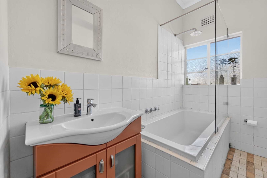 2 Bedroom Property for Sale in Gardens Western Cape